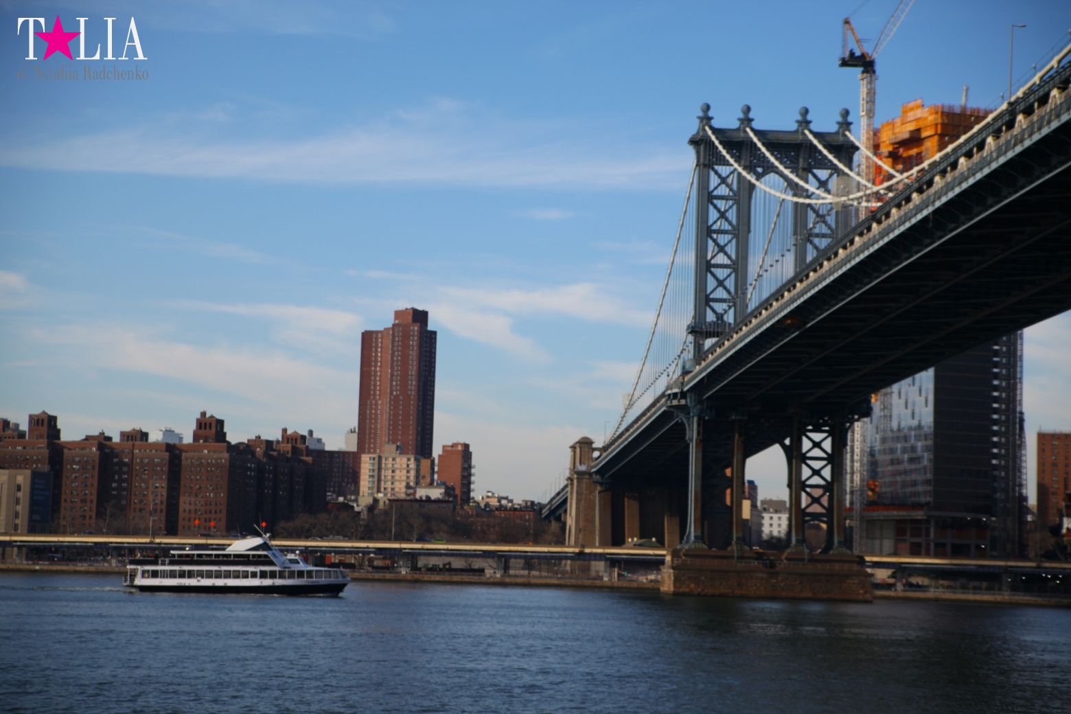 Manhattan Bridge in New York, USA